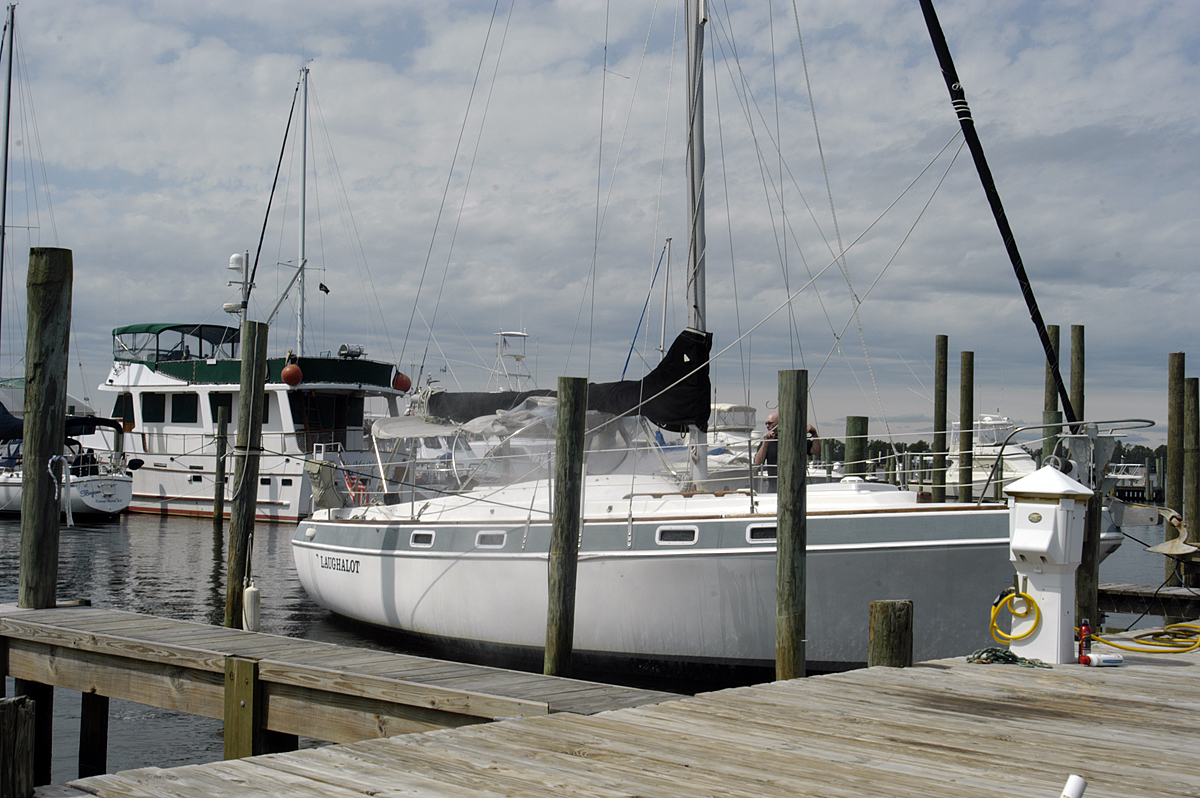 1979 Morgan Out Island 33 Sailboat in Orange Beach For Sale