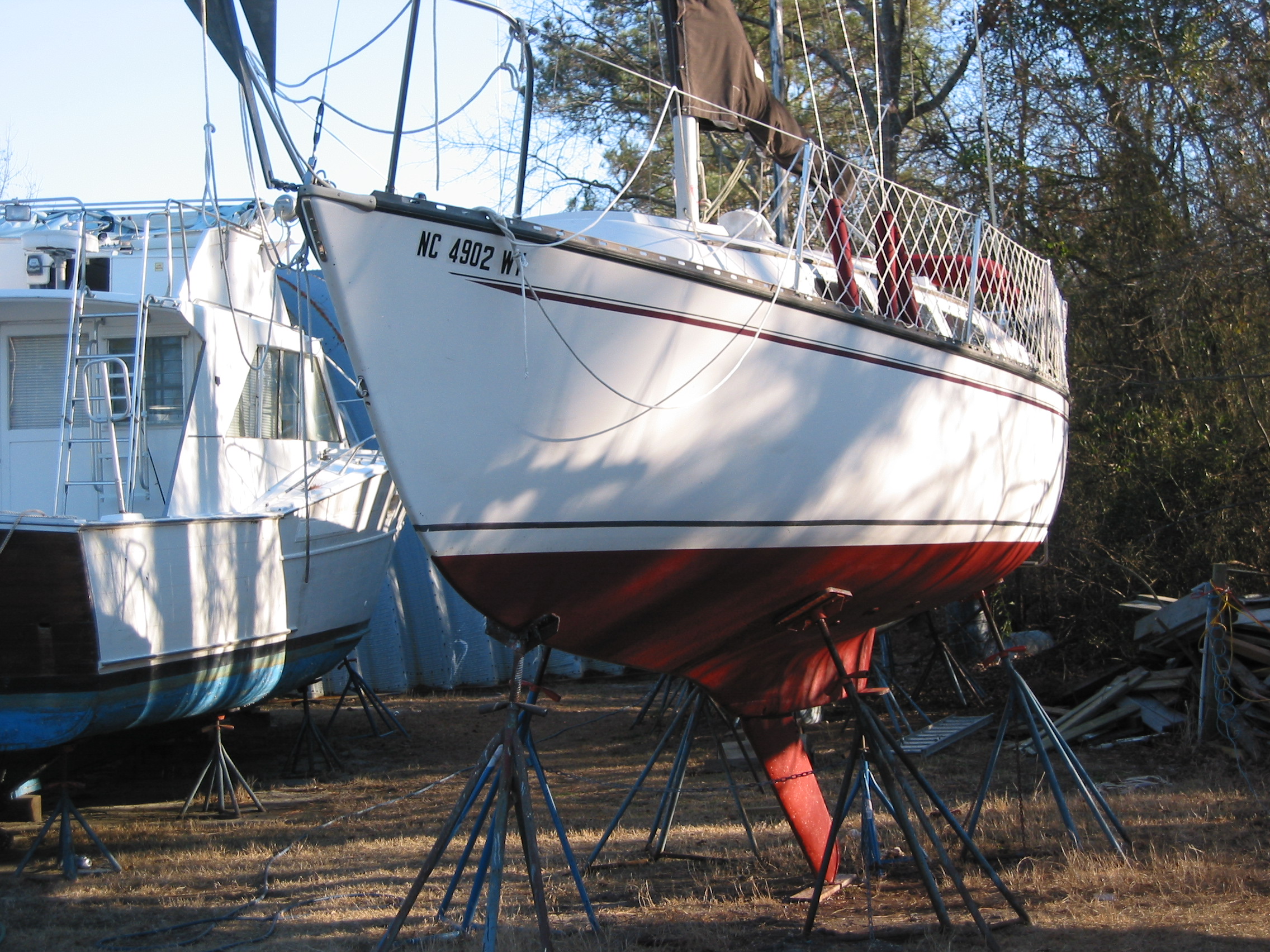 Chrysler 22 Sailboat Jackpot at the Marina